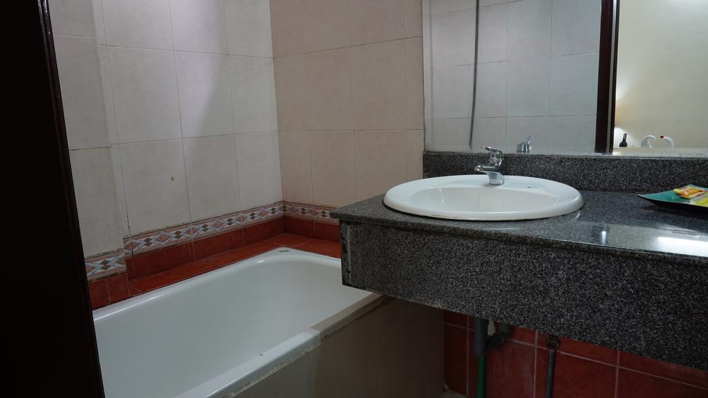 Hanoi Golden Moon Guest House & Travel Oda fotoğraf