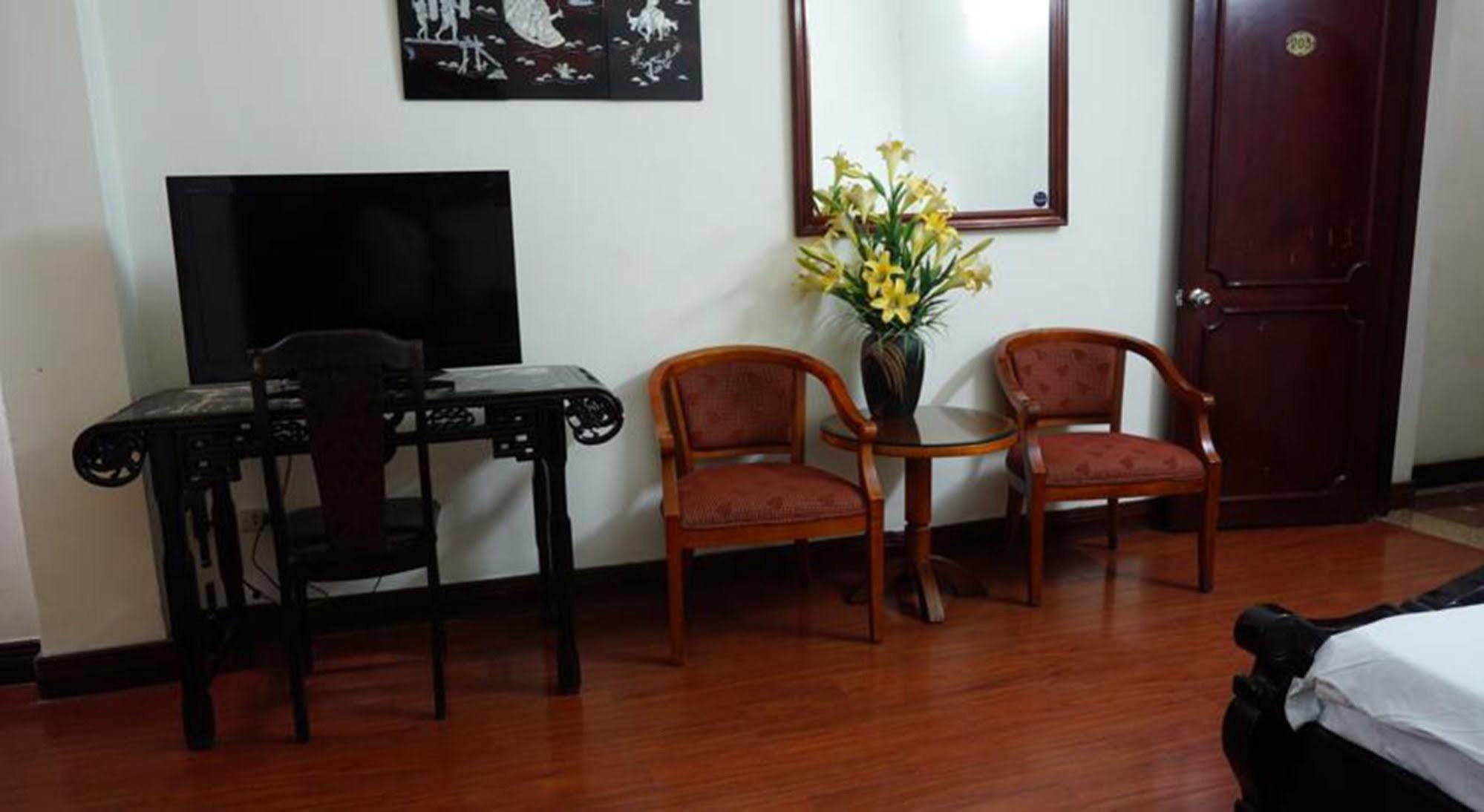 Hanoi Golden Moon Guest House & Travel Dış mekan fotoğraf